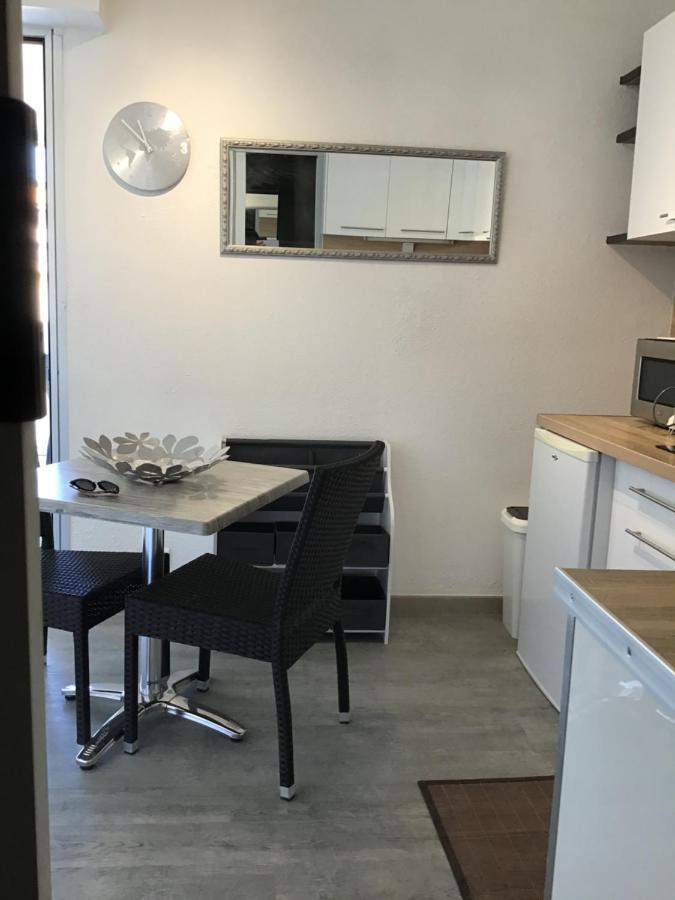 Studio moderne classe 2 dans marina proche mer et etang - lit wifi fibre et parking privé Sète Exterior foto
